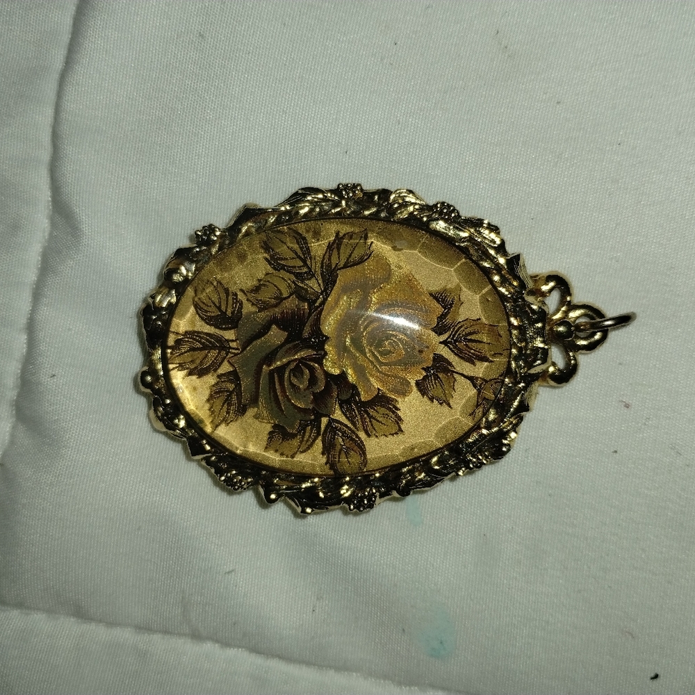 Antique May Factor lip balm charm